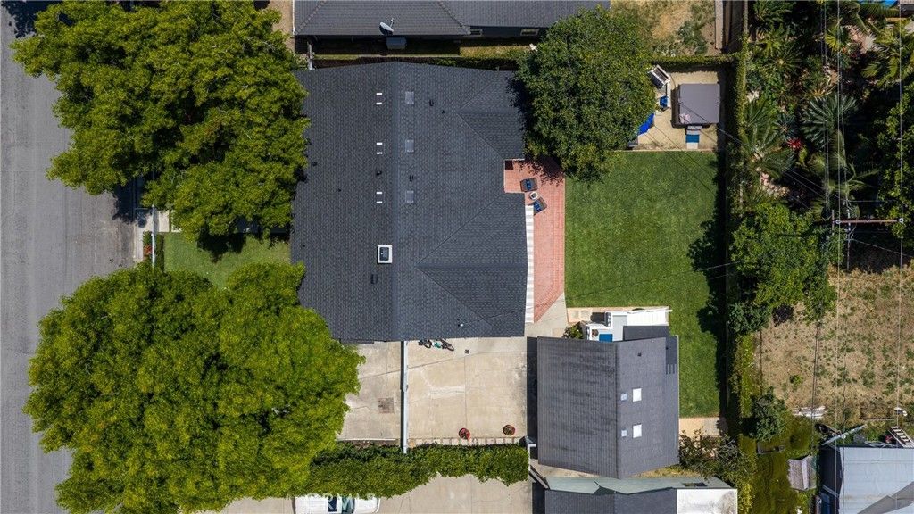 Image 44 of property listing at 415 Walnut, Costa Mesa, CA 92627
