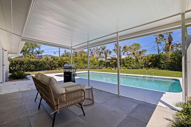 259 MINEOLA DRIVE E, Belleair Bluffs, FL 33770