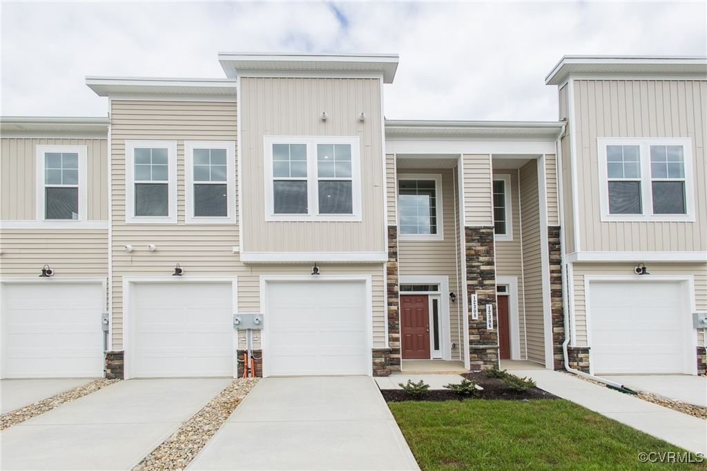4118 Ebbies Xing, Midlothian, VA 23112