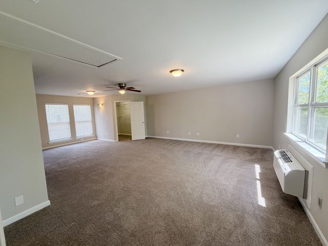 159 W Hester Rd, Cottontown, TN 37048