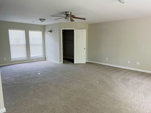 159 W Hester Rd, Cottontown, TN 37048
