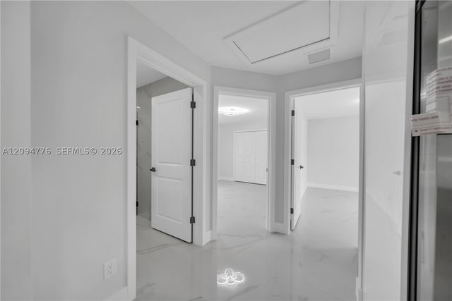 728 Glacier Ave, Other, FL 33974