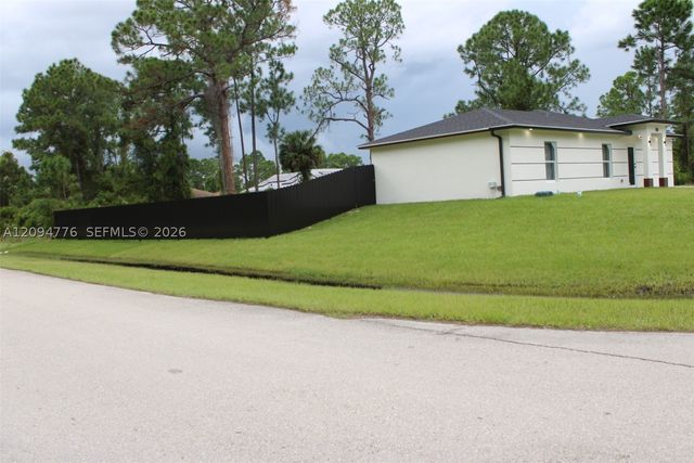 728 Glacier Ave, Other, FL 33974