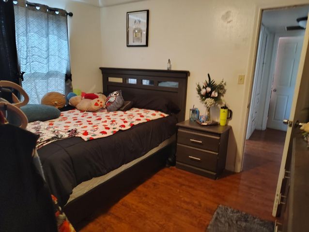 4605 E Mckenzie Avenue, Fresno, CA 93702
