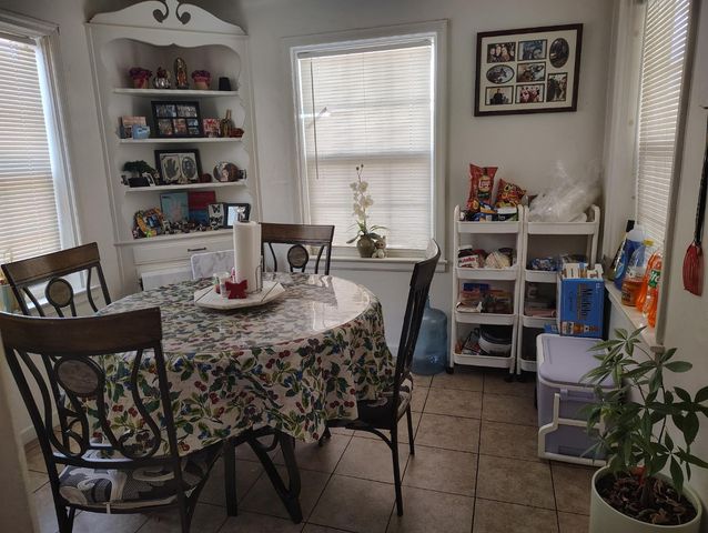 4605 E Mckenzie Avenue, Fresno, CA 93702