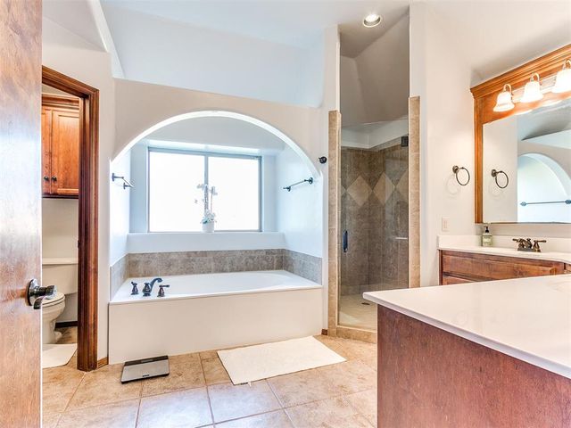 15212 Grayson Drive, Edmond, OK 73013