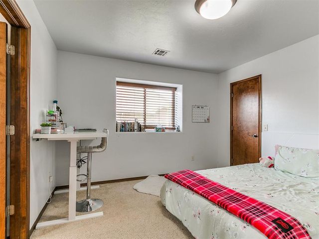 15212 Grayson Drive, Edmond, OK 73013