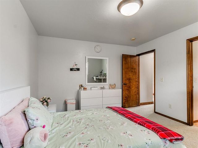 15212 Grayson Drive, Edmond, OK 73013