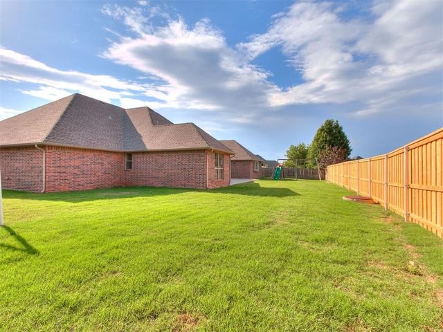 15212 Grayson Drive, Edmond, OK 73013