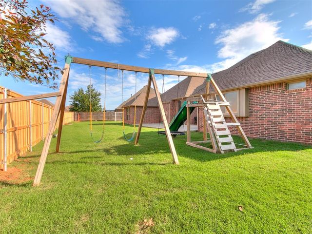 15212 Grayson Drive, Edmond, OK 73013
