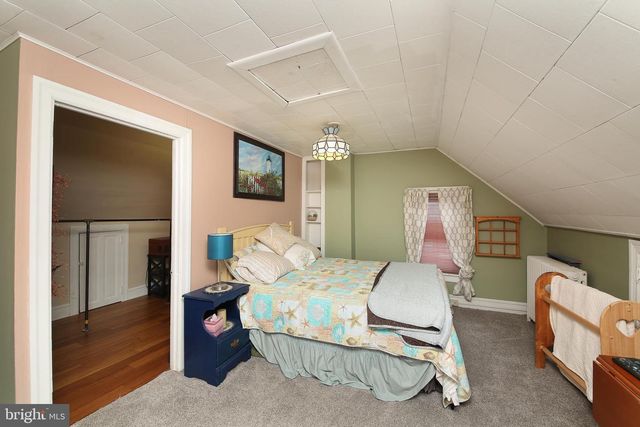 13 S. FOURTH ST, Souderton, PA 18964