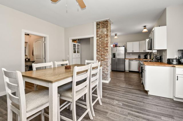 812 W Pershing Street, Springfield, MO 65806