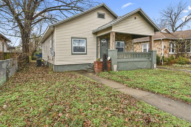 812 W Pershing Street, Springfield, MO 65806