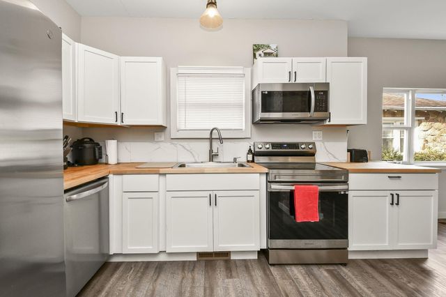 812 W Pershing Street, Springfield, MO 65806