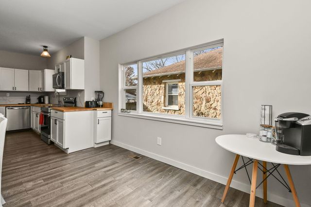 812 W Pershing Street, Springfield, MO 65806