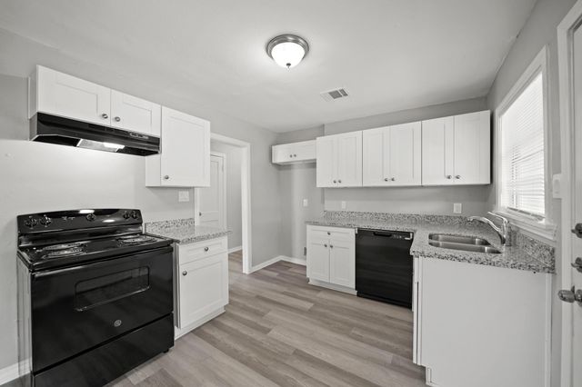 1502 Harris Avenue, Pasadena, TX 77506