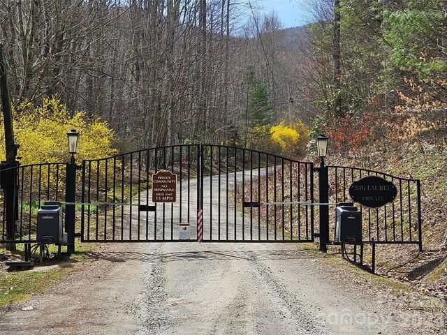 000 Forbidden Cove, Waynesville, NC 28785