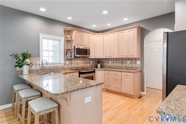 330 Willway Dr, Manakin Sabot, VA 23103