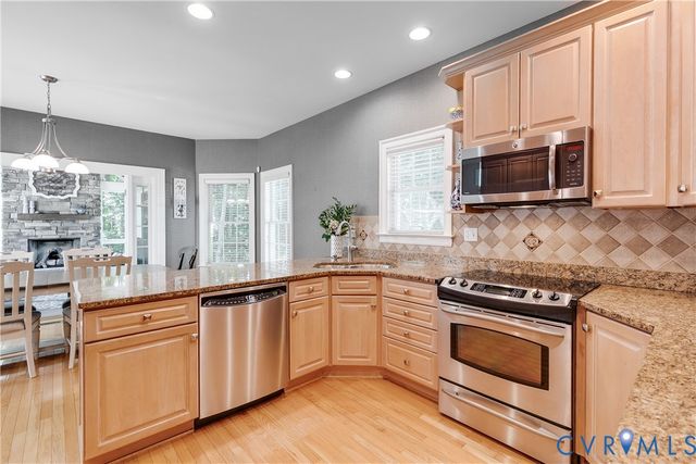 330 Willway Dr, Manakin Sabot, VA 23103