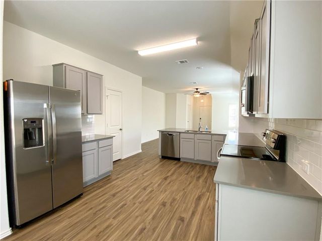 301 Greatest Gift WAY, Jarrell, TX 76537