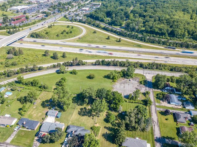 45109 I-94 South Service Drive, Van Buren Charter Township, MI 48111