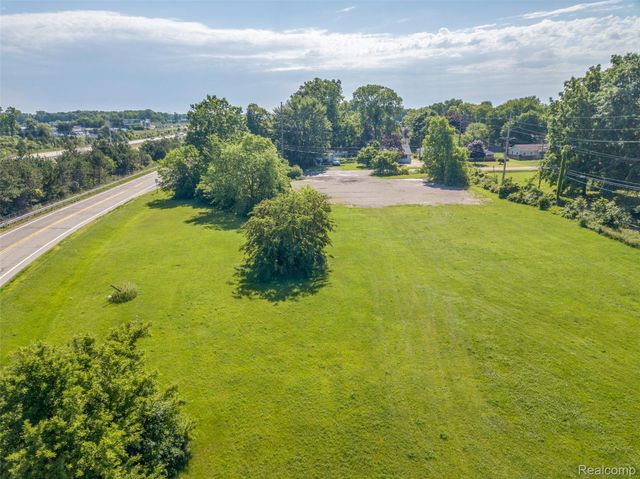 45109 I-94 South Service Drive, Van Buren Charter Township, MI 48111