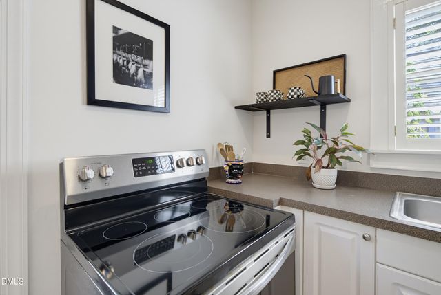 808 Brooklyn Street, Raleigh, NC 27605