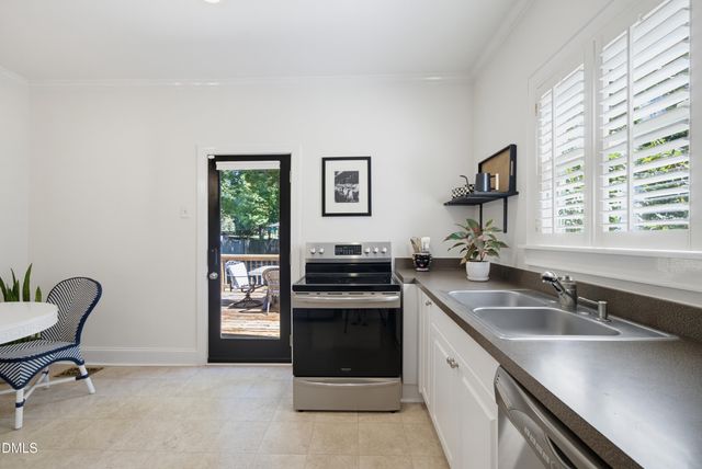 808 Brooklyn Street, Raleigh, NC 27605