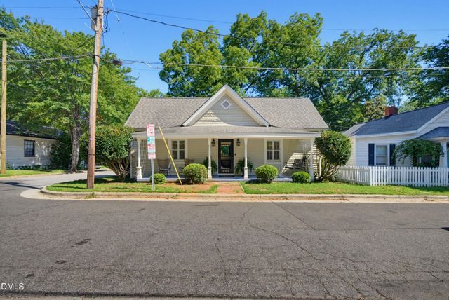 808 Brooklyn Street, Raleigh, NC 27605