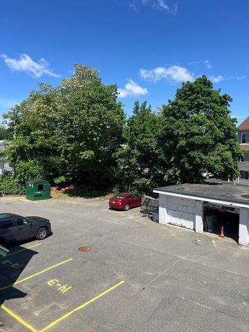 16 Wall St 2, Foxboro, MA 02035