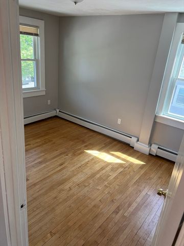 16 Wall St 2, Foxboro, MA 02035