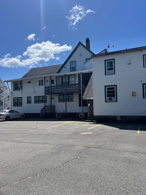 16 Wall St 2, Foxboro, MA 02035