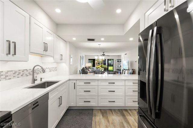 991 Collier CT A107, Marco Island, FL 34145