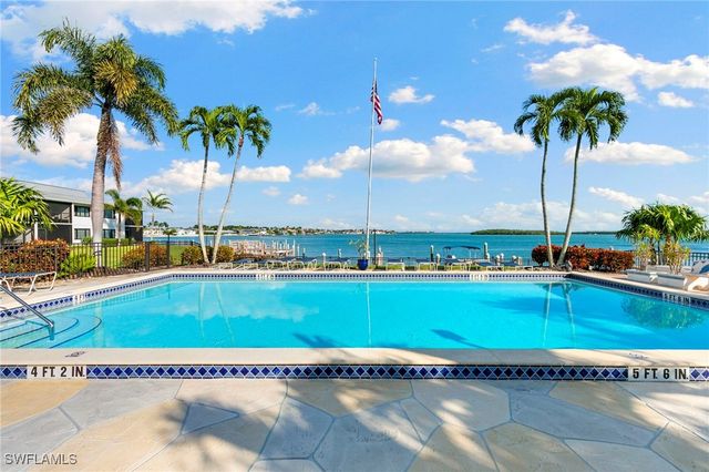 991 Collier CT A107, Marco Island, FL 34145