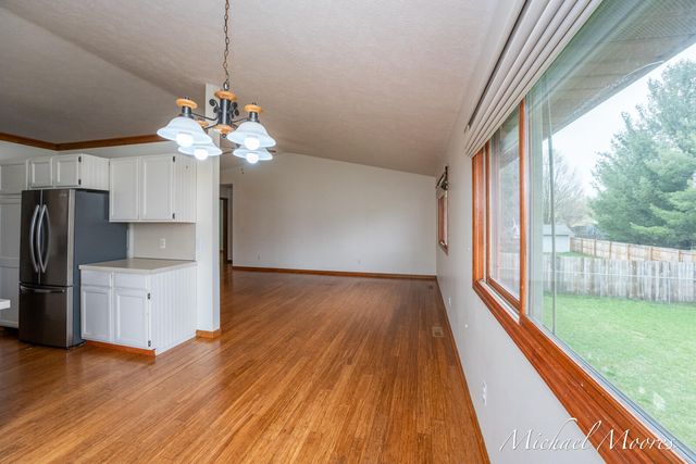 7130 28th Avenue, Georgetown Twp, MI 49426