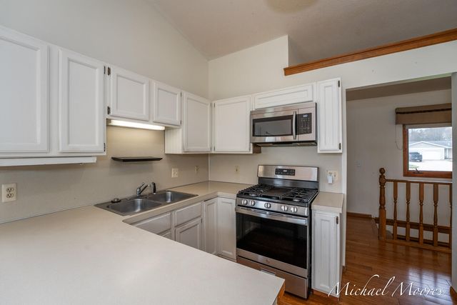 7130 28th Avenue, Georgetown Twp, MI 49426