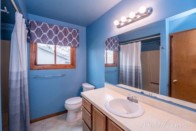 7130 28th Avenue, Georgetown Twp, MI 49426