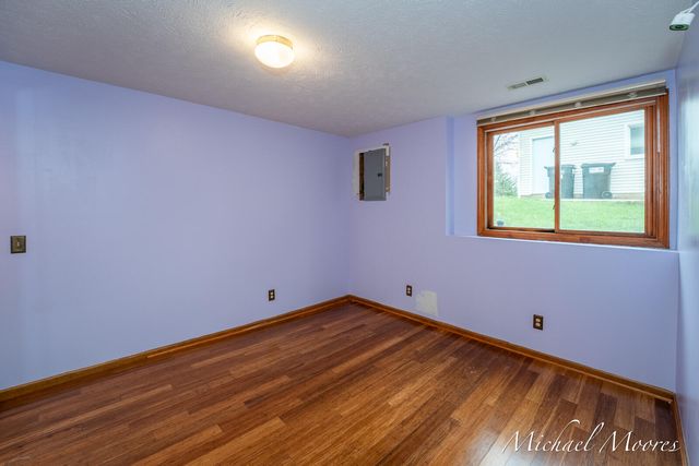 7130 28th Avenue, Georgetown Twp, MI 49426