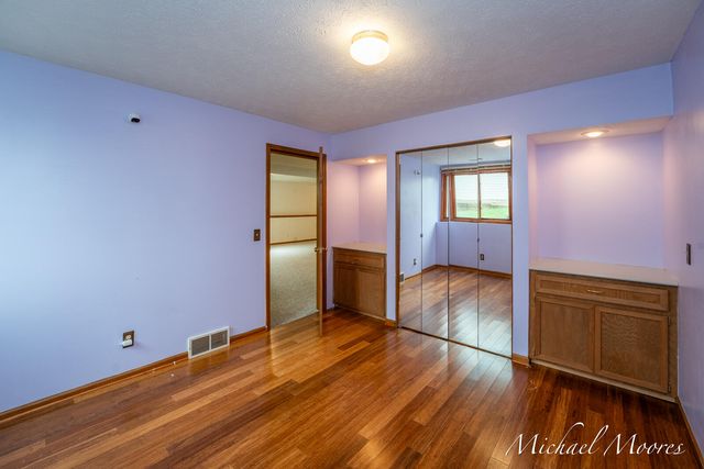 7130 28th Avenue, Georgetown Twp, MI 49426