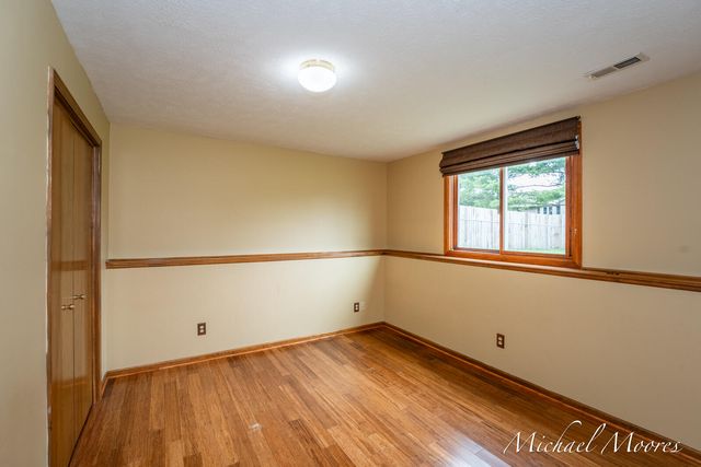 7130 28th Avenue, Georgetown Twp, MI 49426