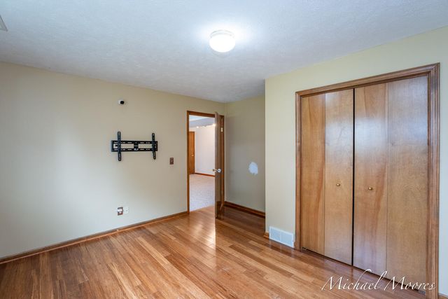 7130 28th Avenue, Georgetown Twp, MI 49426