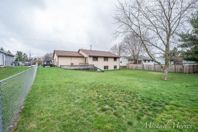 7130 28th Avenue, Georgetown Twp, MI 49426
