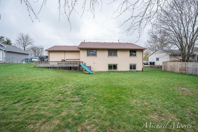 7130 28th Avenue, Georgetown Twp, MI 49426