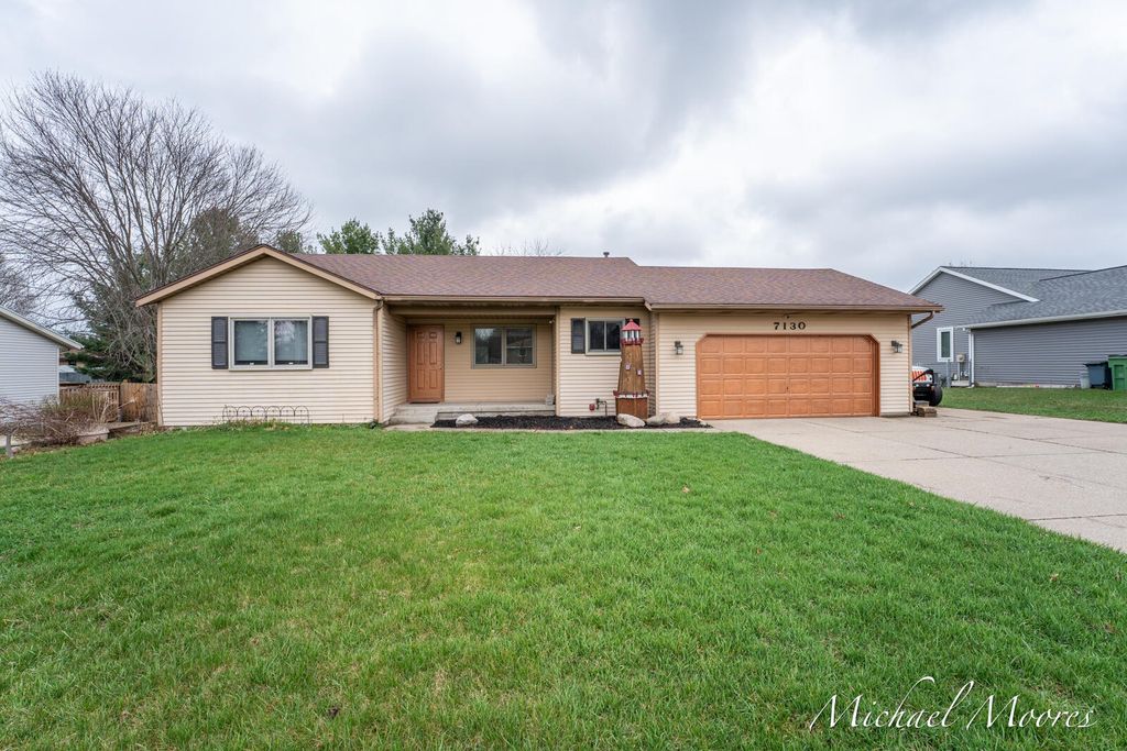 7130 28th Avenue, Georgetown Twp, MI 49426