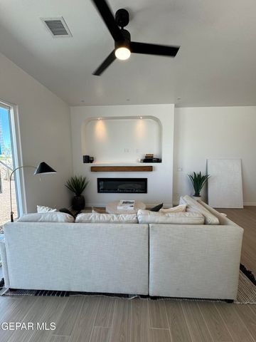 528 Paseo Simple Place, Horizon City, TX 79928