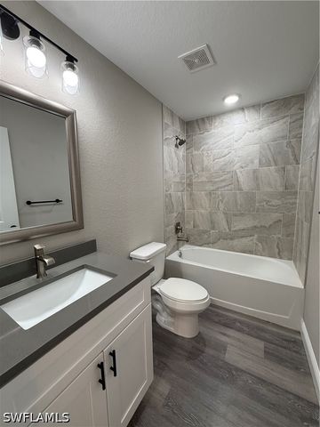 3446 NE 11th AVE, Cape Coral, FL 33909