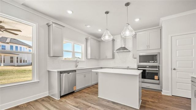 424 Hazel Drive, Locust Grove, GA 30248