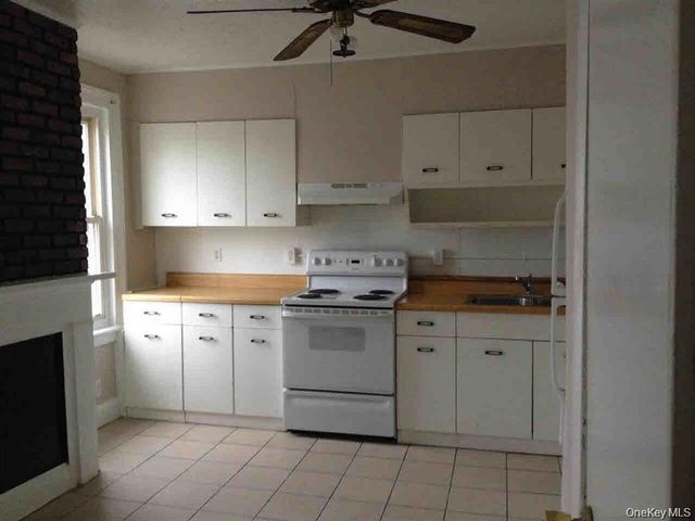 26 Taylor Avenue, Poughkeepsie, NY 12601