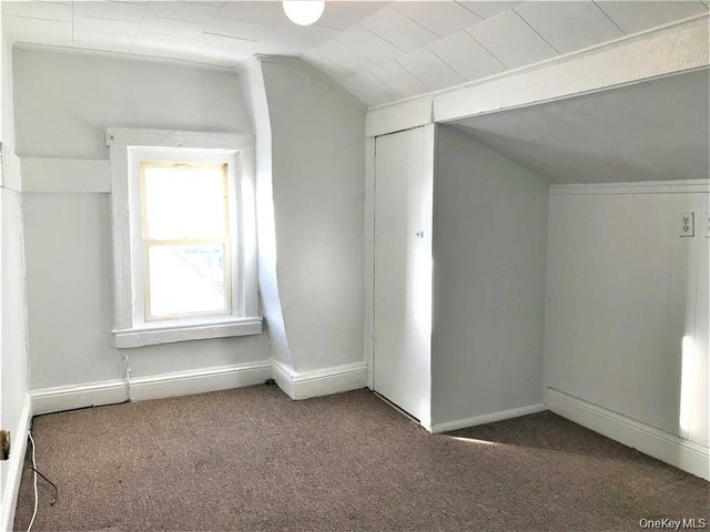 26 Taylor Avenue, Poughkeepsie, NY 12601
