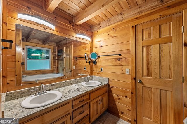 4396 Highway 382 W, Ellijay, GA 30540
